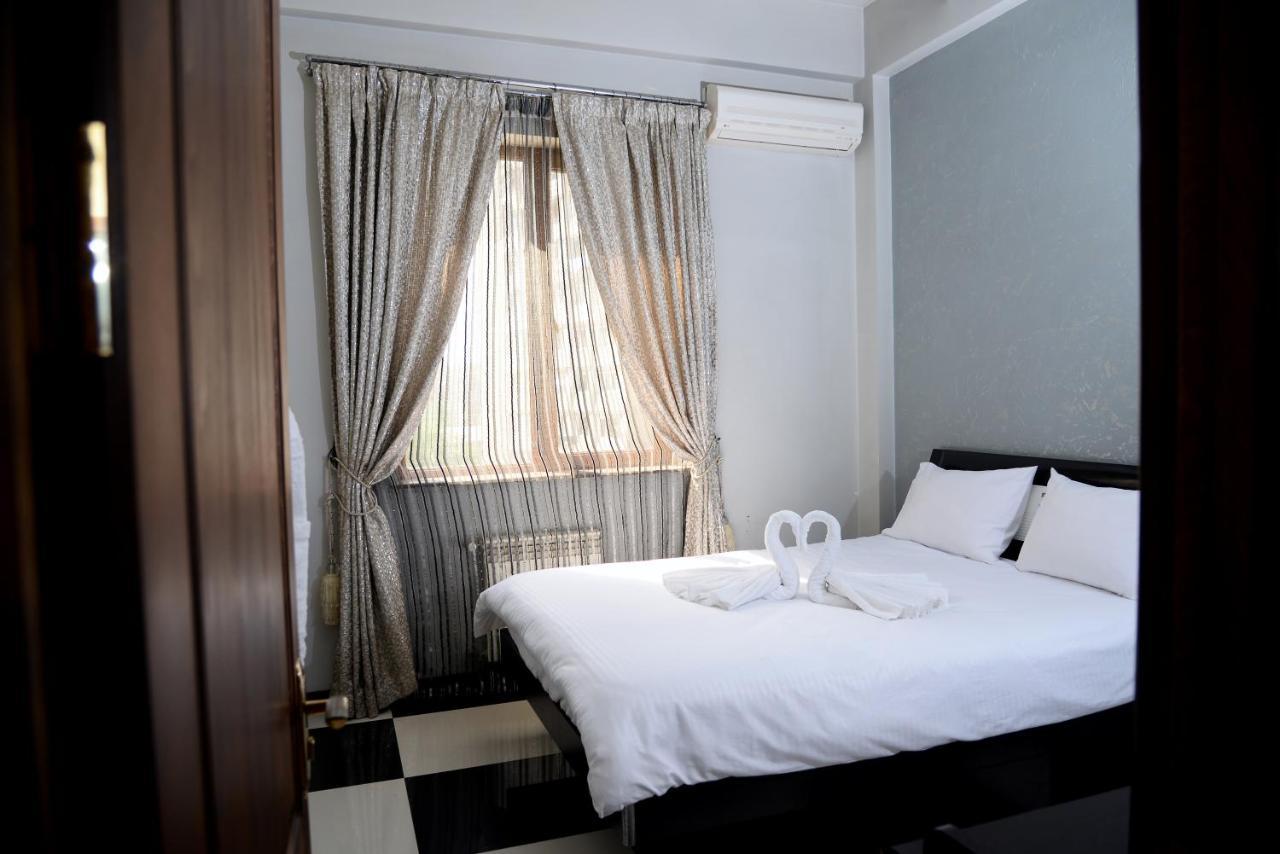 Royal Plus Hotel Jerevan Eksteriør bilde
