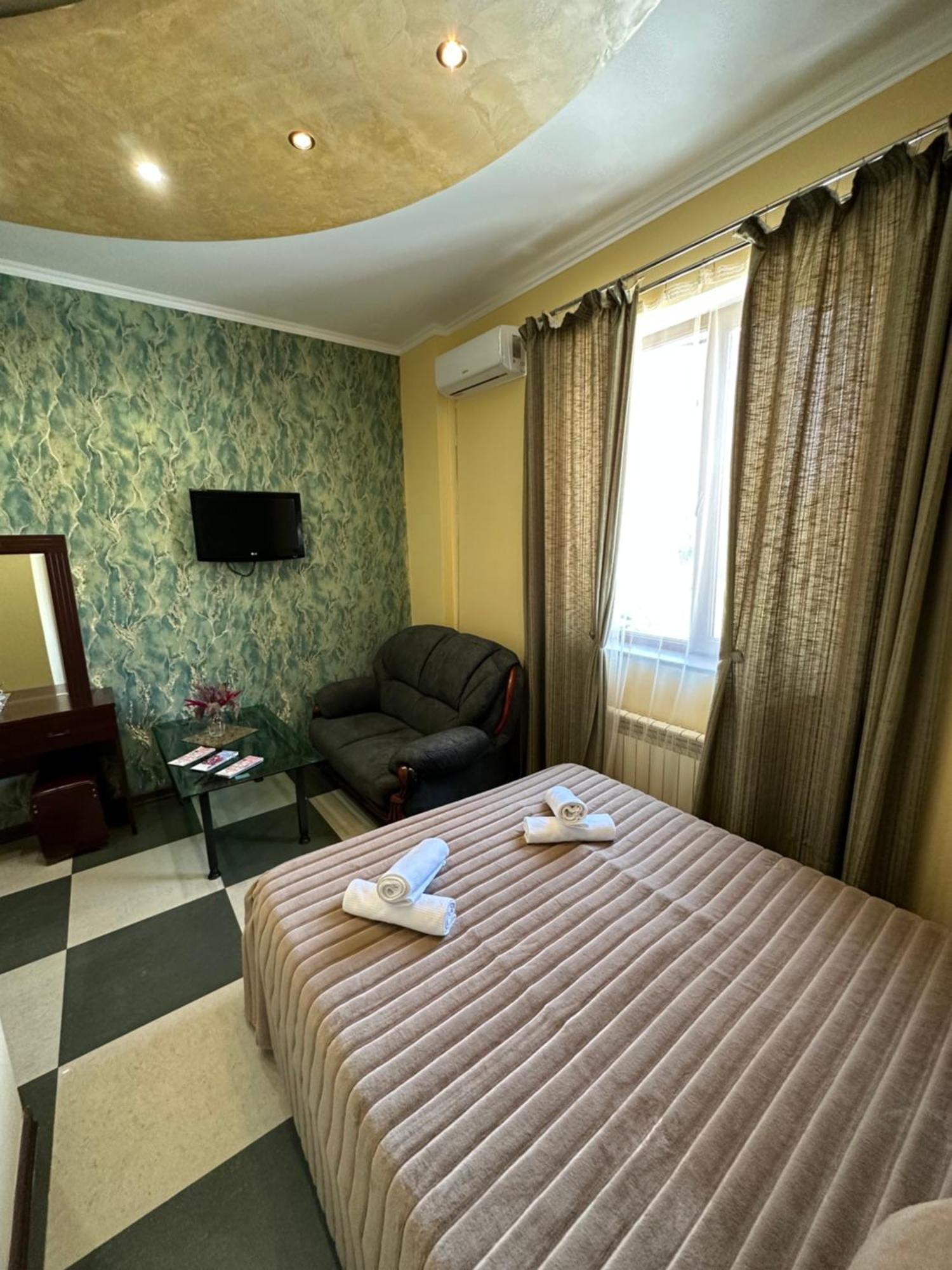 Royal Plus Hotel Jerevan Eksteriør bilde